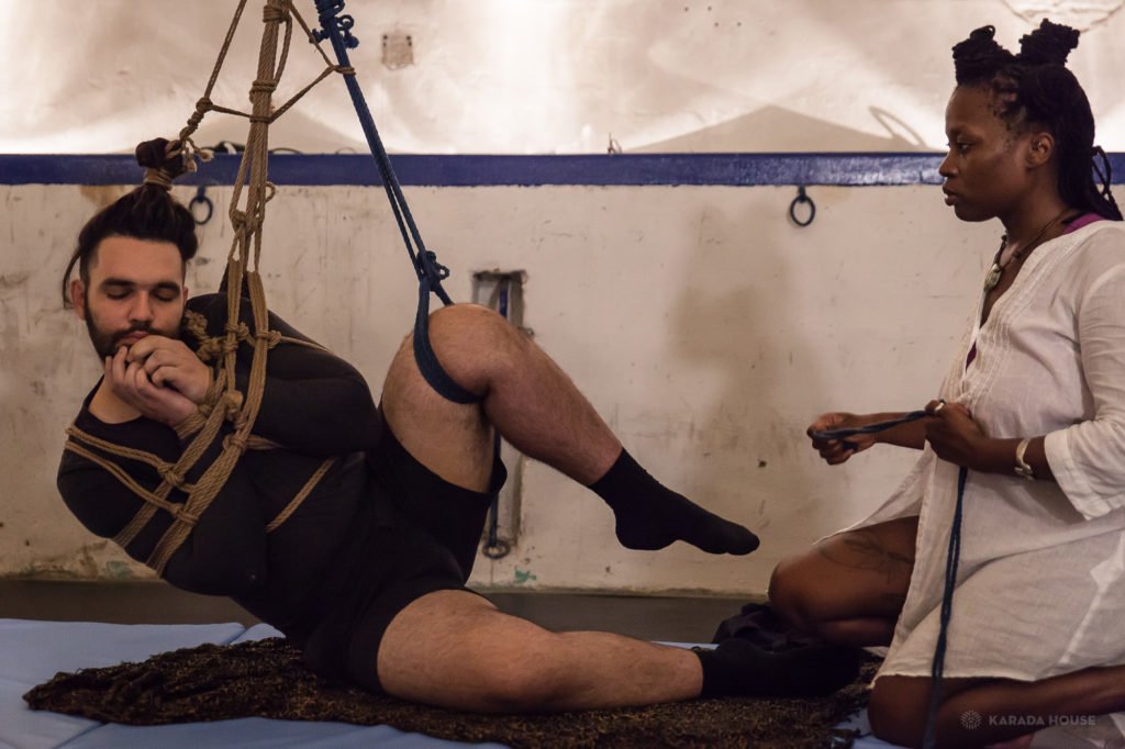 Art of Shibari – Introduction to Suspension  (LGBTQIA+ & Friends)