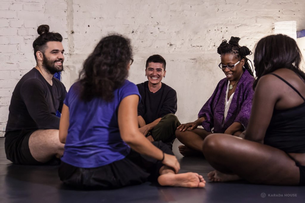 Round Table Discussion for Tops