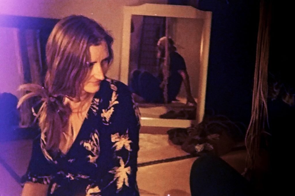 Bottoming, Community Building