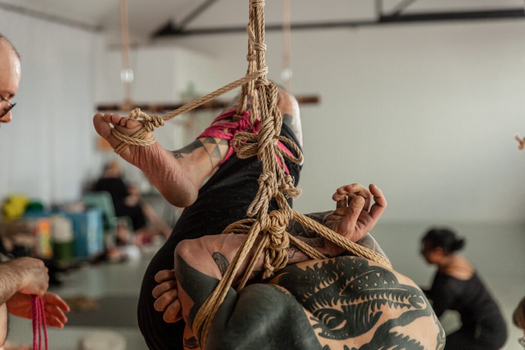 Up in the Air – Locking Suspension Lines