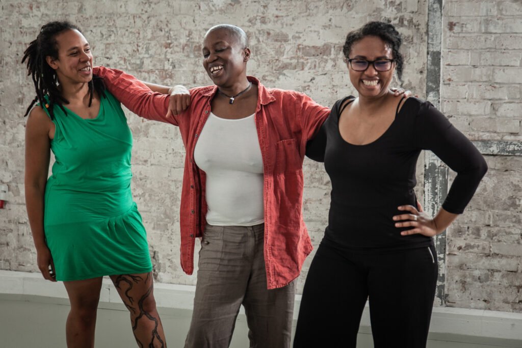 Non-Monogamy – For Kink & Other Dynamics