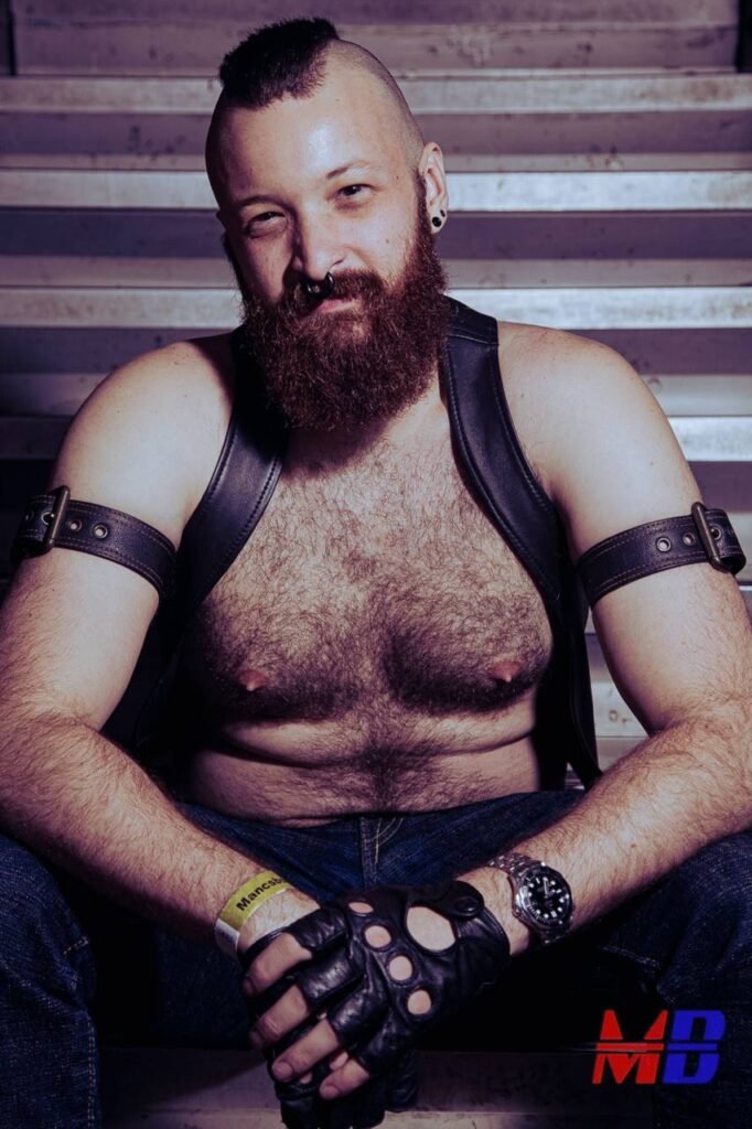 Bondageotter(he/they)